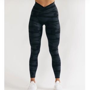 Alphalete power surface leggings